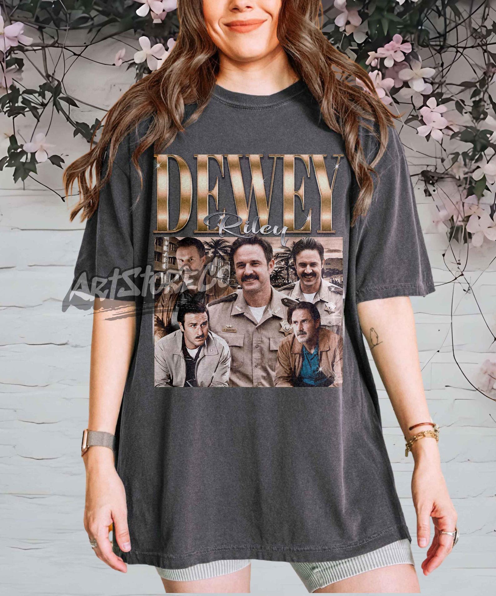Dewey Riley Vintage Graphic Tee, Retro Movie Character Apparel L