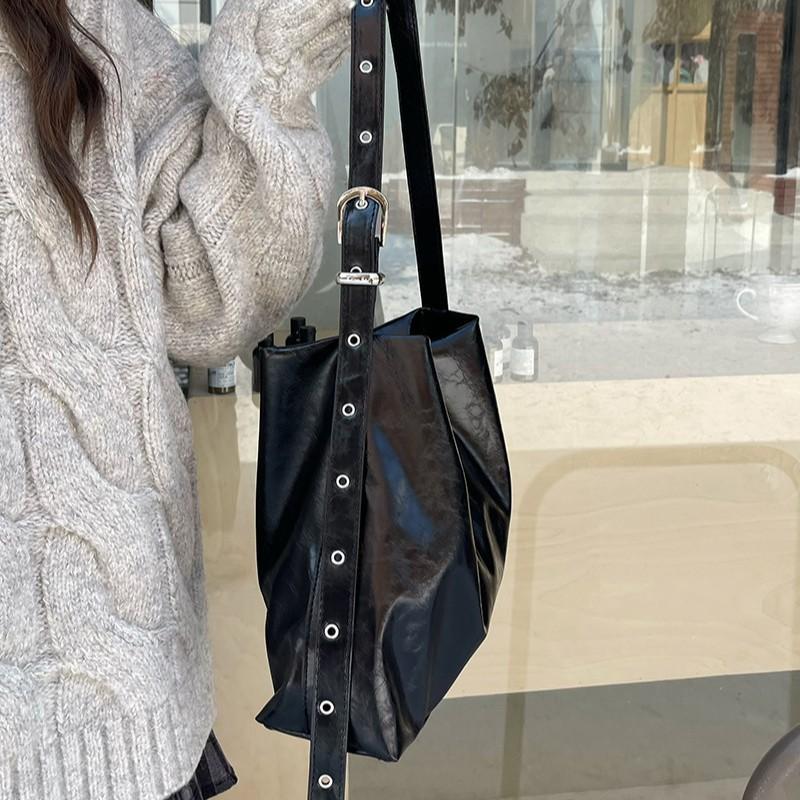 Large Soft PU Tote Bag Women Black Crossbody Shoulder With Magnet Spacious Daily Use Office Commute