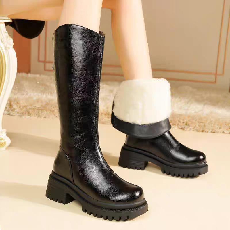 

Женские зимние сапоги до колена на толстой подошве с бархатной подкладкой 34