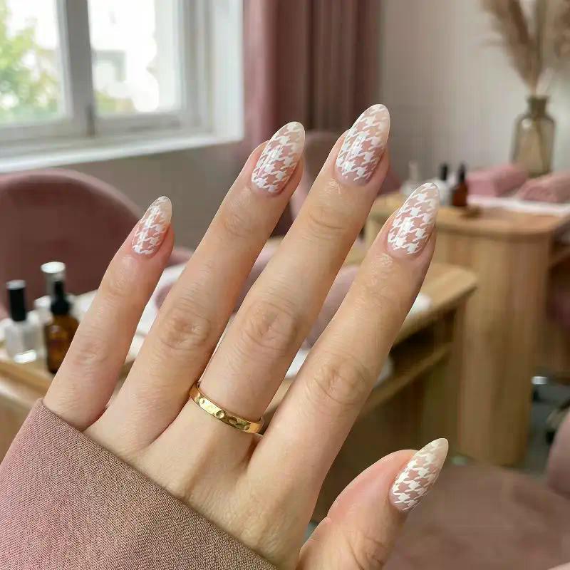 Hollow Fashion French Nail Stickers Transparent Spray-painted Nail Art Accessories Simple Heart-shaped Butterfly Nail Stickers