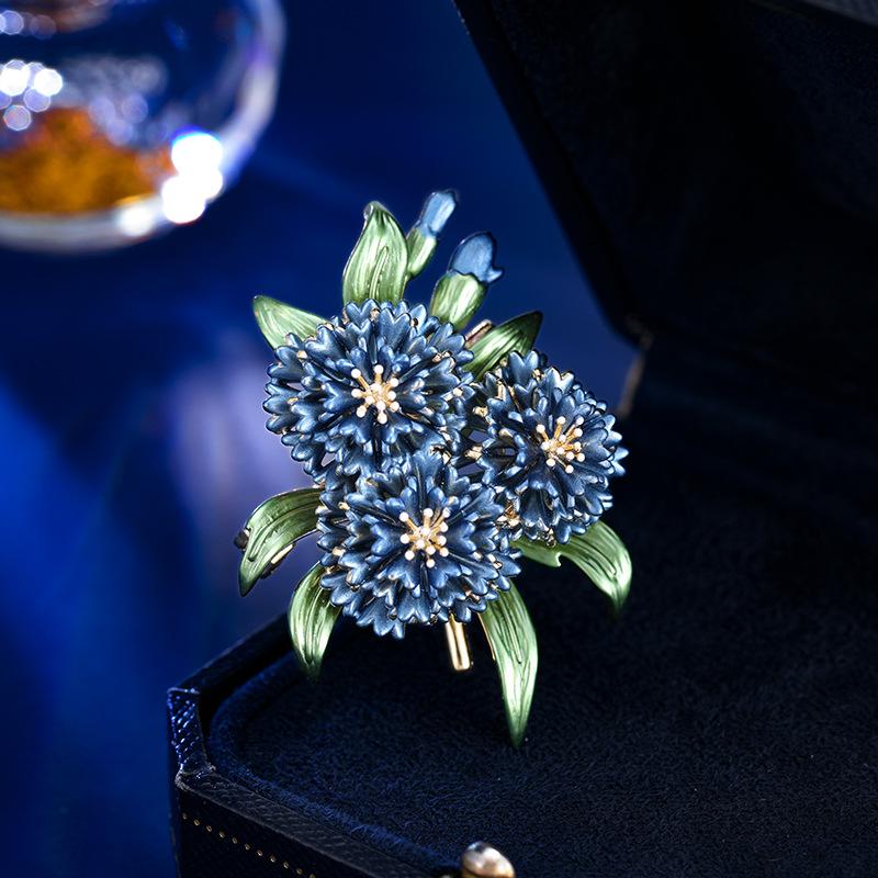 

Модна гортензія брошка високого класу вишукана мода анти-світло пальто аксесуари дизайн сенс ніша брошка шпилька жінки синій
