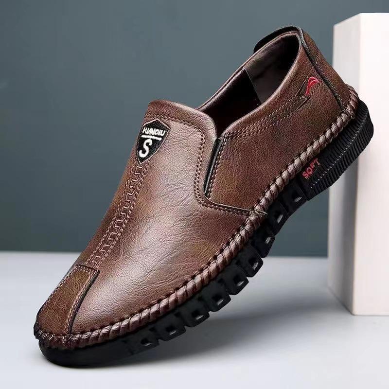 Primavera nuevos zapatos de cuero para hombre casual tacón bajo zapatos de hombre de negocios moda versátil zapatos de tendencia masculino padre