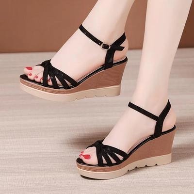Vendita Calda Suola Spessa Pelle Sandali Piattaforma Casual Donna Estate 2024 Tacchi Alti Zeppe Scarpe per Ufficio Spiaggia Madre