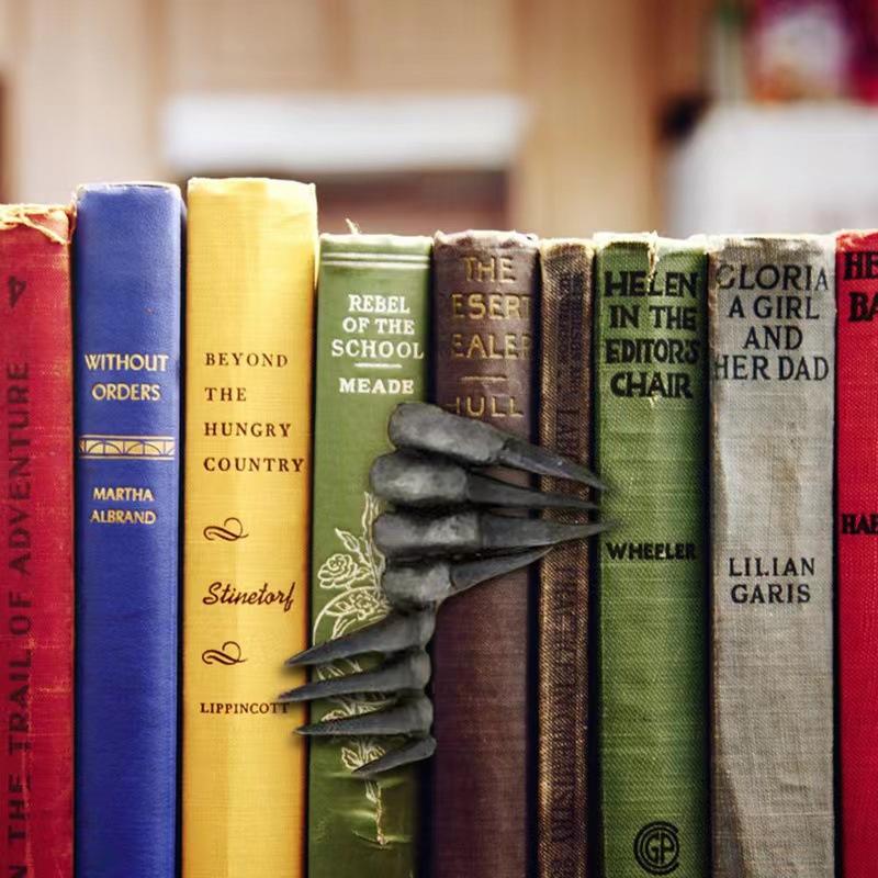 2026 Halloween Claw Bookmark Terrifying Devil Claw Office Desktop Decoration Resin Craft Ornament Home Decoration Gift