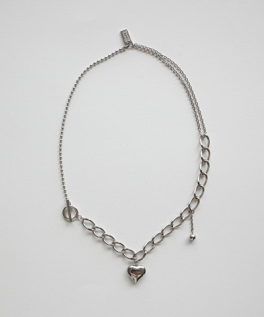 Merrymotive Heart Pendant With Bold Mix Chain Necklace