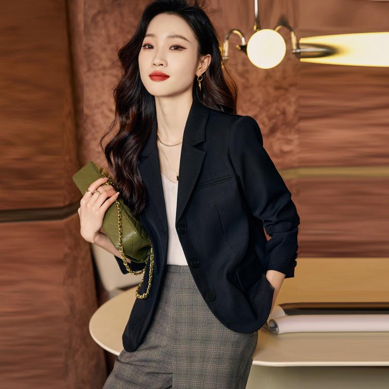 

Женский черный костюмный пиджак Зима 2025 - Высококачественный, Утепленный, Теплый, Профессиональный стиль XL