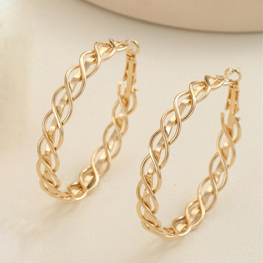 European and American jewelry flower shape C-shaped earrings personalized exaggerated metal design large earrings earrings
