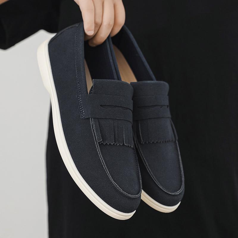 Fashion Hot Sale Mens Slip On Flats Lightweight Loafers Breathable Casual Walking Shoes Comfy Non Slip Moccasins Hand Sewn Tassels Shoes