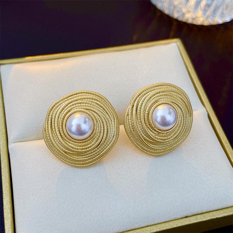 Punk Warp Round Big Ball Metal Stud Earrings For Women Classic Vintage Gold Color Pierced Earrings Steampunk Jewelry