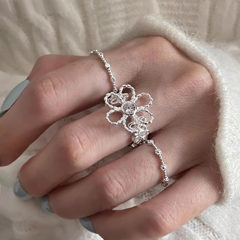 Stylish Korean Design Adjustable Ring For Women With Delicate Hollow Flower Pattern