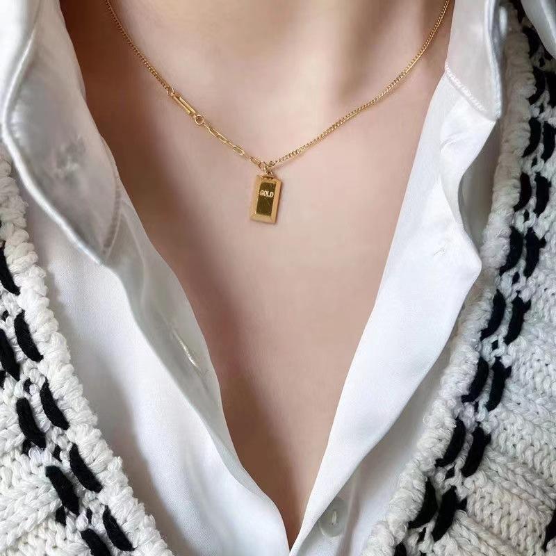 Rich Little Gold Brick Necklace for Women Good Luck Gold Small Gold Bar Clavicle Chain Golden Square Pendant