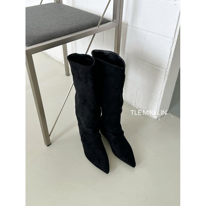 Retro semišové tenké boty s plochou podrážkou a špičatou špičkou dámské boty 2025 podzim a zima nové stohované boty vysoké jezdecké boty
