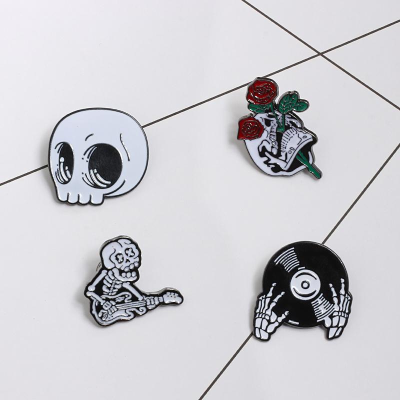 Punk style brooch magic wizard cranio vampire rose button pin denim jackets brooches badge gifts gothic jewelry dropshipping