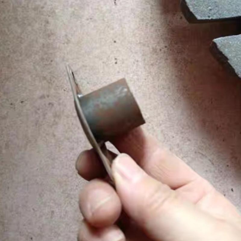 Durable Multi-Tooth Cast Iron Stove Grate: Thickened, Wear-Resistant Heating Accessory