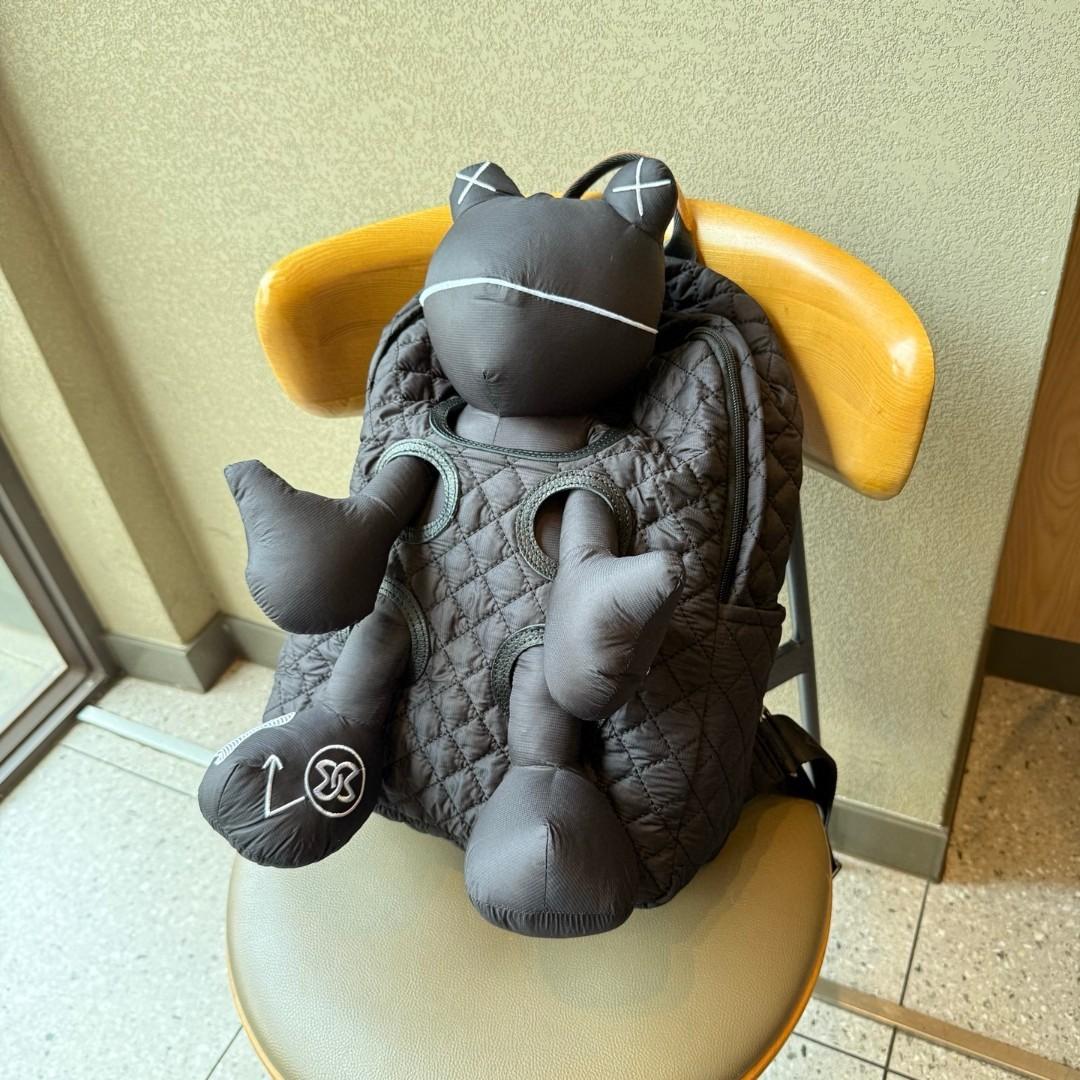 

Рюкзак Женская Сумка Мультфильм Маленький Монстр Студенческий Рюкзак Рюкзак Повседневная Сумка 39*31*12CM