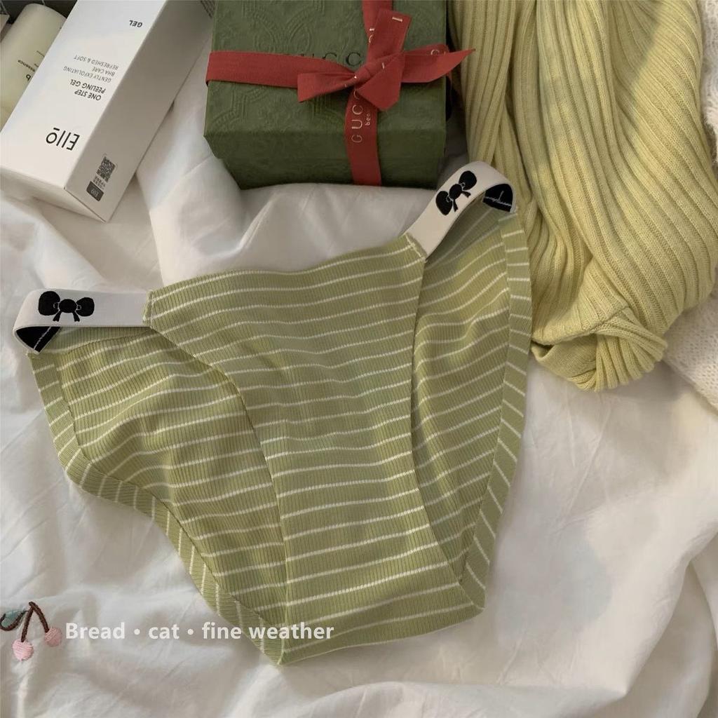 Comfortable Seamless Striped Underwear for Women In Summer Thin Cut Student Girl Triangle Pants