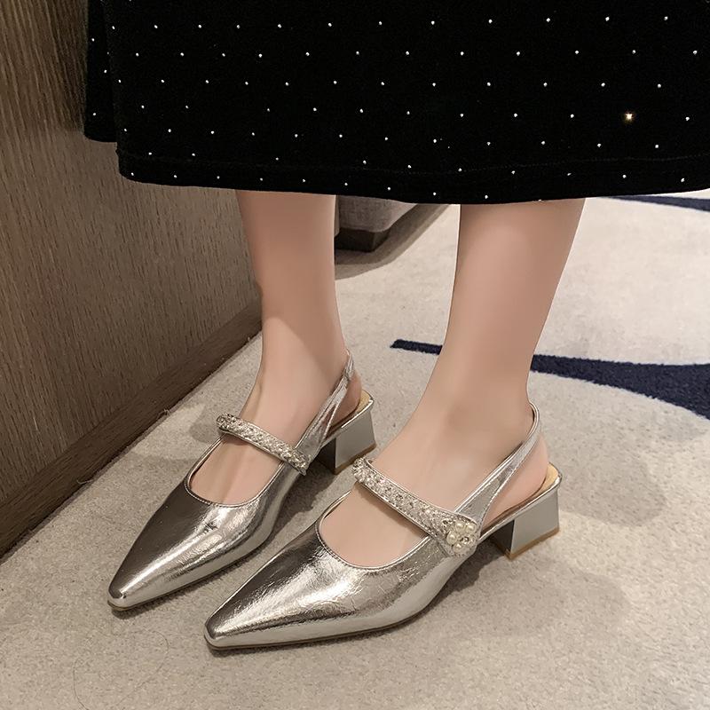 

Босоножки Баотоу женские летние новая мода и высокое чувство острый носок толстый каблук с юбкой туфли Мэри Джейн 40 серебряный