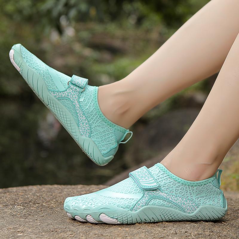 Mens Water Shoes Quick Dry Aqua Shoes for Women Breathable Beach Walking Shoes Light Non Slip Water Sports Shoes Wading Sneakers