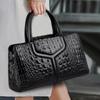 Crocodile Pattern Women's Shoulder Tote - European & American Retro Fashion with Zipper, Large Capacity