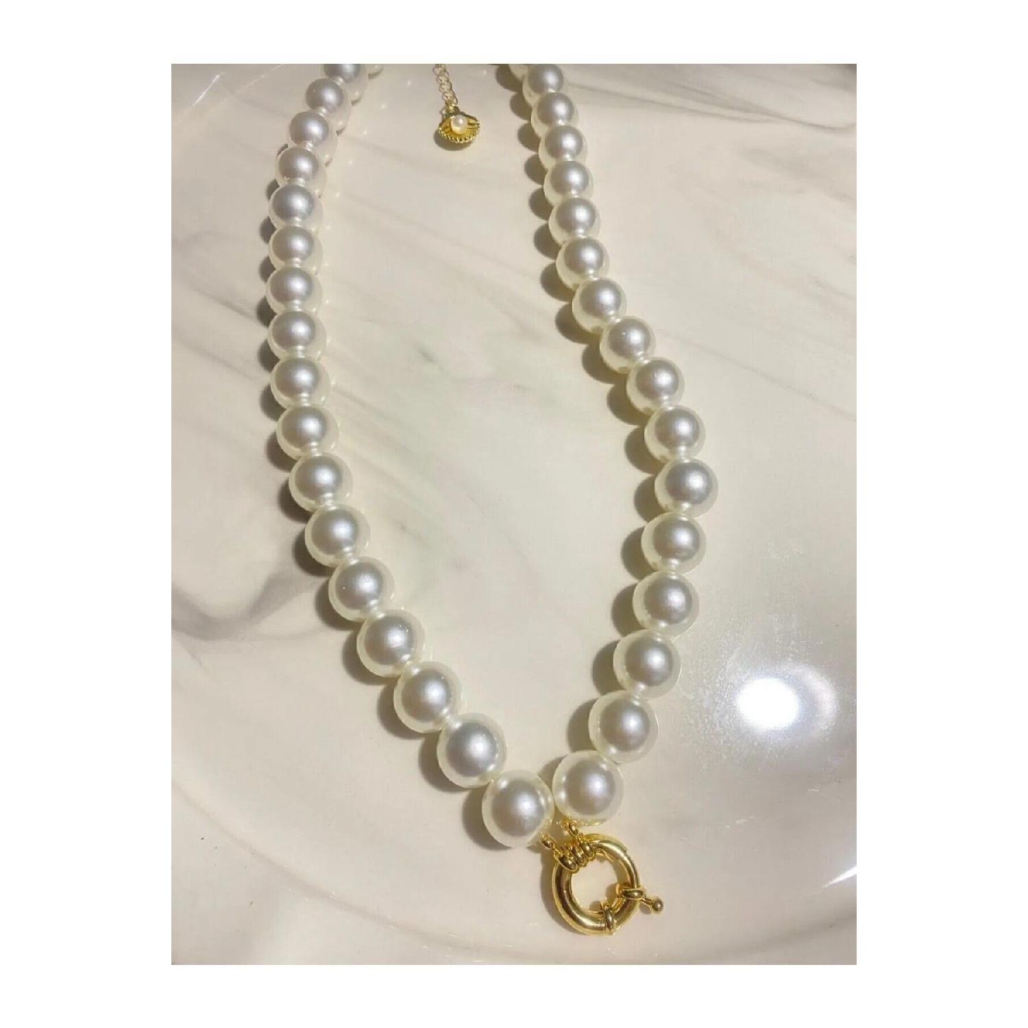 

Pearl Shipper Locked Necklace Includes 14 Setting Gold Coating Size 10 Mm Is Sent вершковий