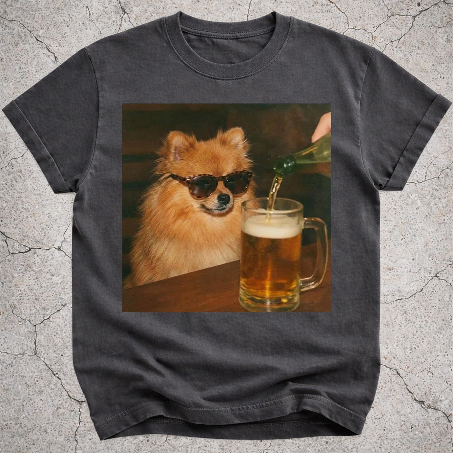 Funny Pomeranian Drinking Beer Shirt, Vintage Dog Meme Graphic Tee, Cute Dog Lover Gift, Silly Novelty Shirt for Men Women 4XL