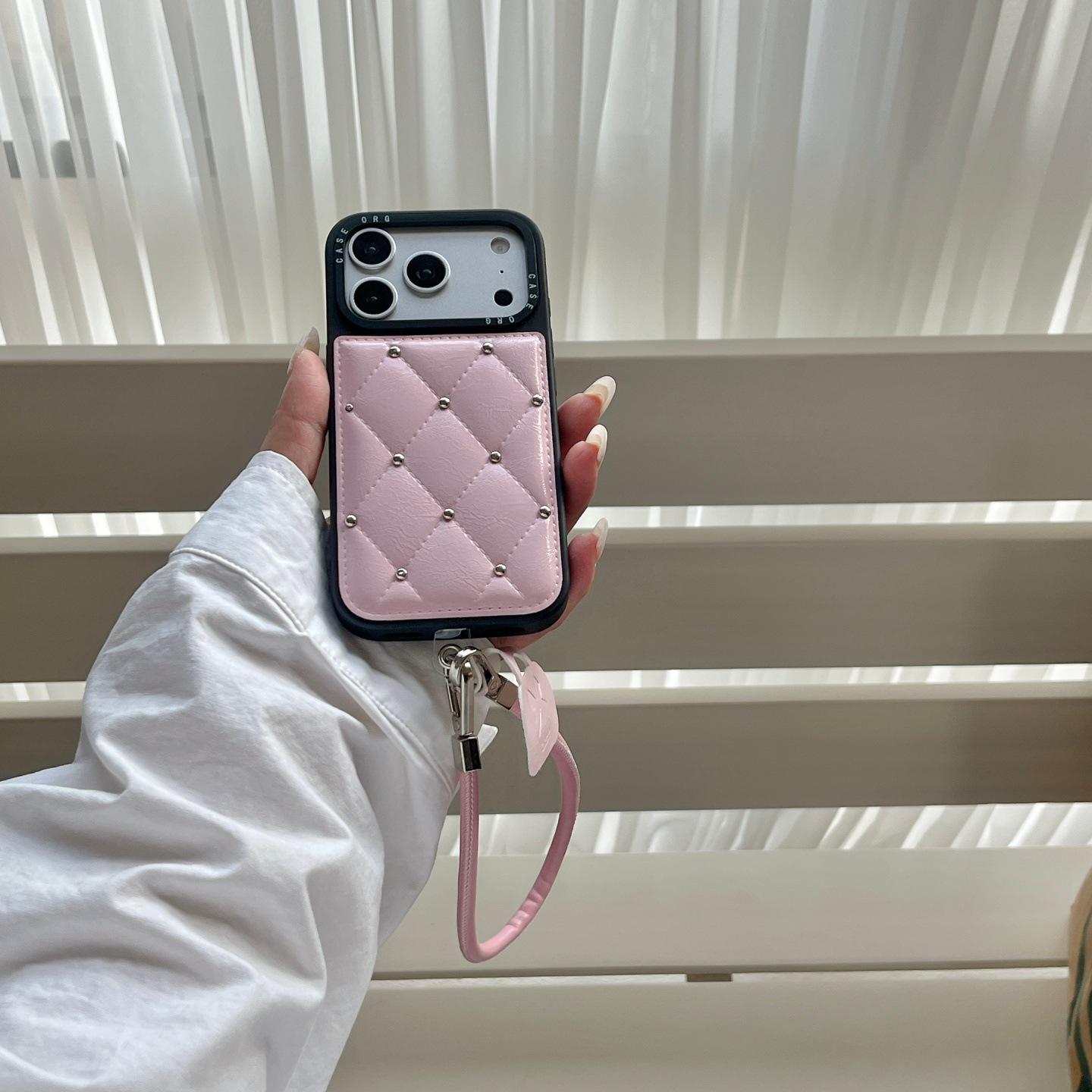 

Rivet Diamond Pattern Leather iPhone 15/16/17 Pro Max Protective Case 14 Pro Max