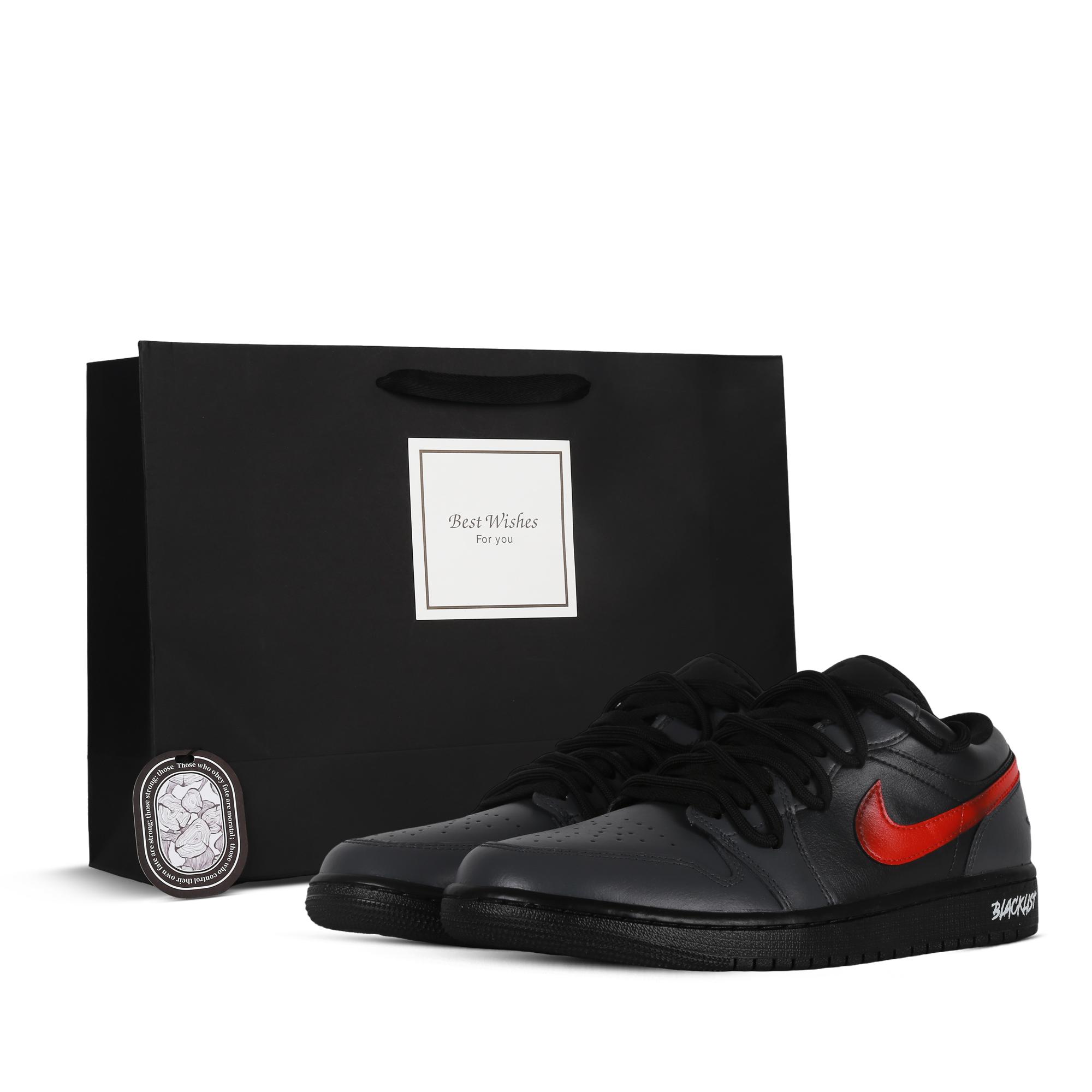 

Jordan Air Jordan 1 Low Blacklist Slip Resistant Abrasion Resistant Slip Resistant Abrasion Resistant Low top 553558-132(Team368-) 40.5