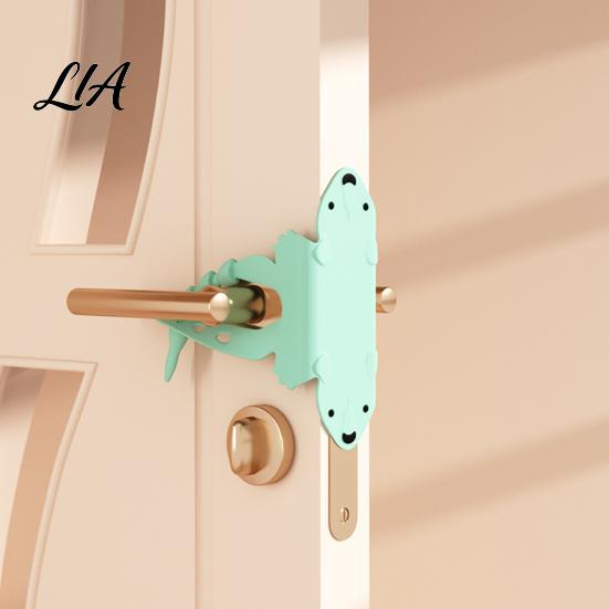 Cute Cartoon Door Protector Silicone Silencer Lock Sleeve, 5-Position Adjustable Latch Cover Buffer, Wall for Handle Bear Cushion Noise Reduction,