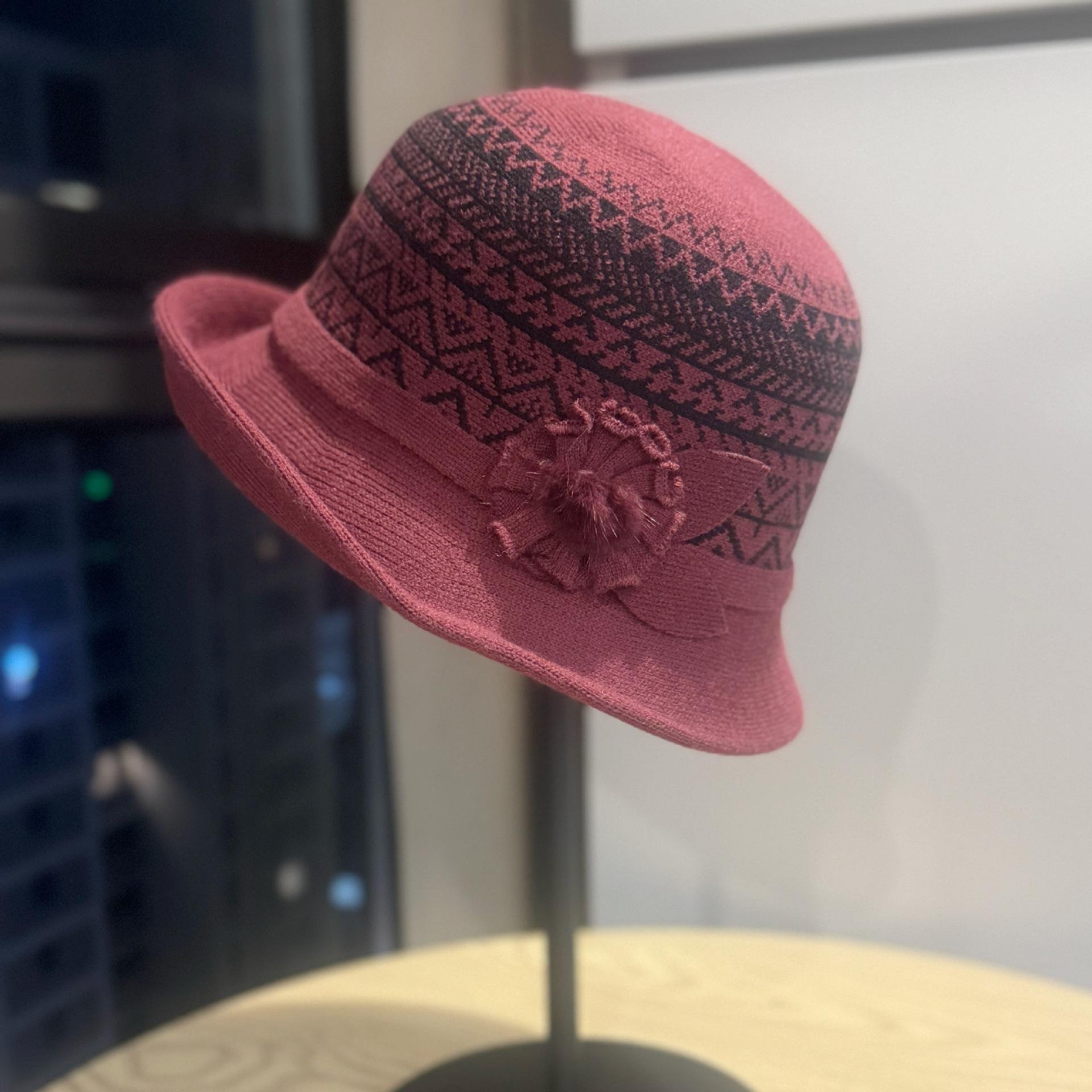 

New autumn and winter hats for middle-aged and elderly women, fashionable woolen bucket hats, hats for mothers, autumn and winter fisherman hats for Adult54-60Adjustable