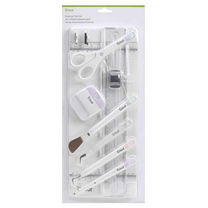 7 outils essentiels cricut