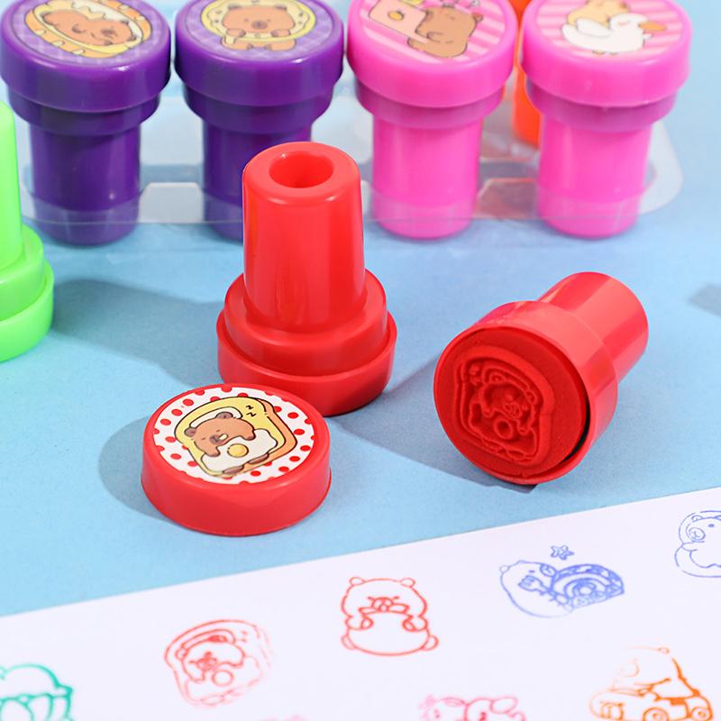 12Pcs/Set Cartoon Kawaii Capybara Self-Ink Stamps Cute Diy Painting Photo Album Stamp Children Prize Children Graffiti Toys Gift
