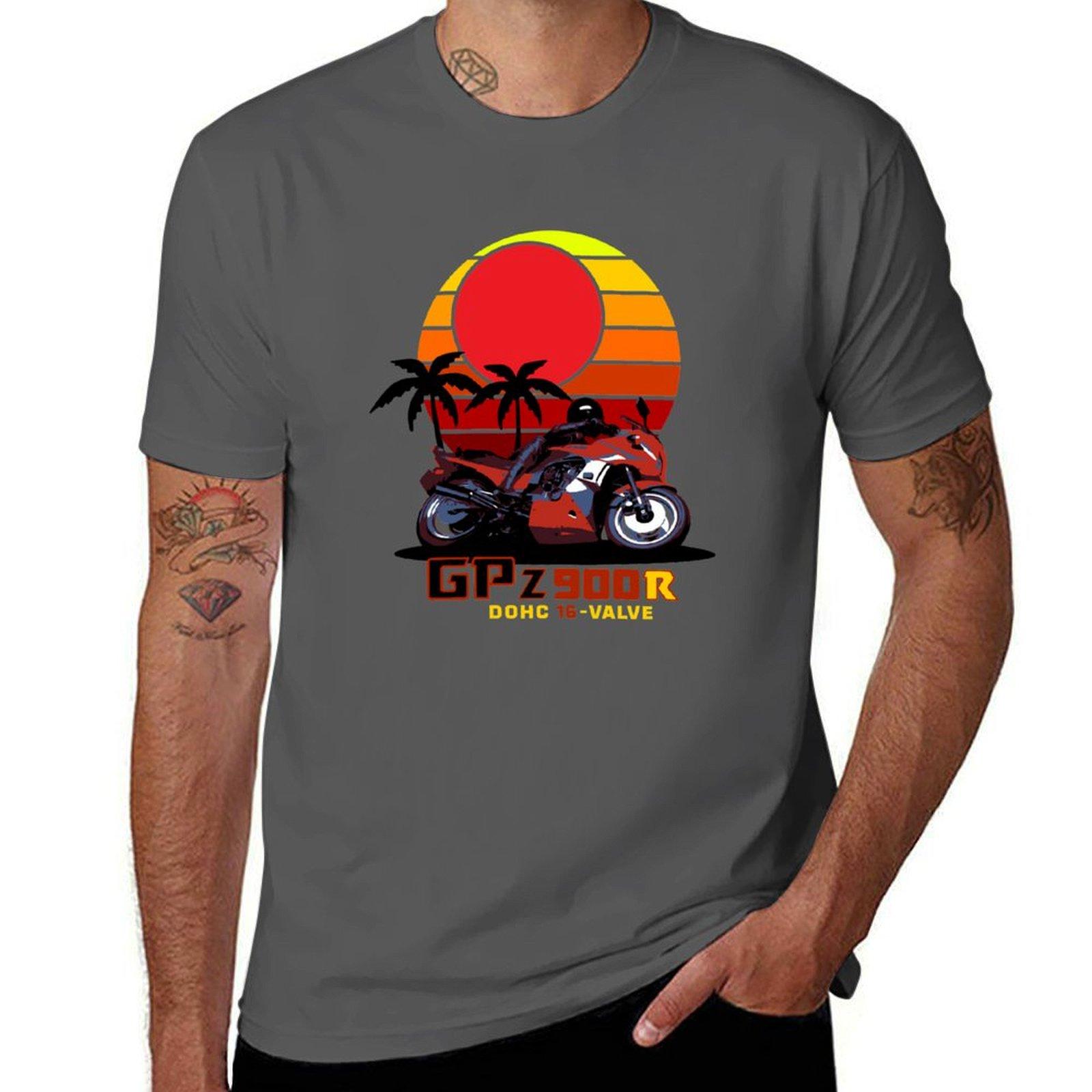 

Vintage 80’s Motorcycle rider in the tropical sunset illustration 900r Tokyo T-Shirt cotton t shirt man T-Shirt 4XL