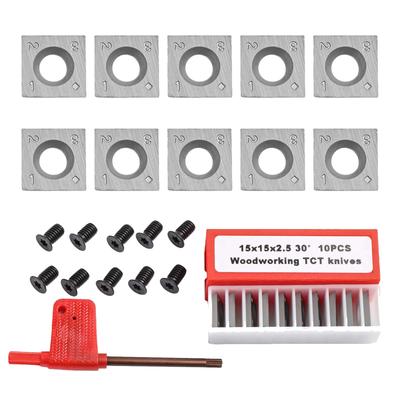 10-balenie štvorcových karbidových vložiek pre sústruh na drevo 15 mm x 15 mm x 2,5 mm s 30-stupňovým rezným uhlom