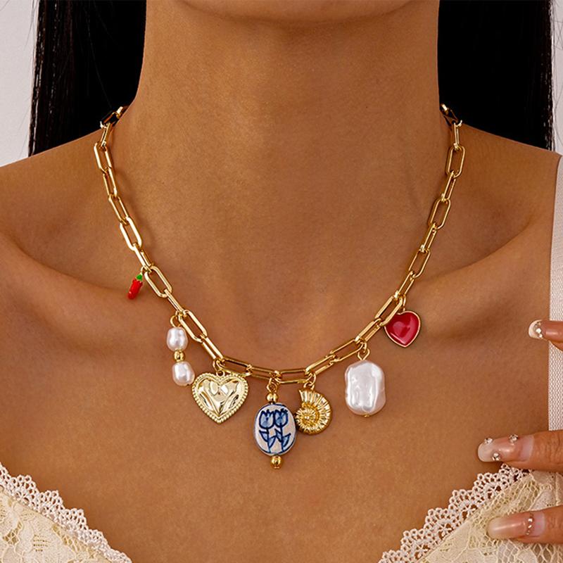 

2025 French Vintage Metal Charms Necklace for Women Chili Love Conch Pearl Pendent Elegent Necklace Drip Glaze Luxury Jewelry