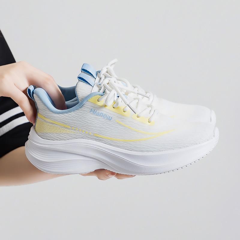 Global sports shoes 22 new summer breathable mesh lightweight shock absorption casual running shoes 35