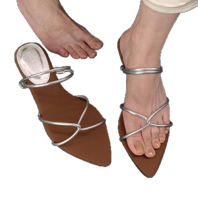 Temperament open-toed pointed beautiful slippers women's summer wear new two-way low-heeled sandals