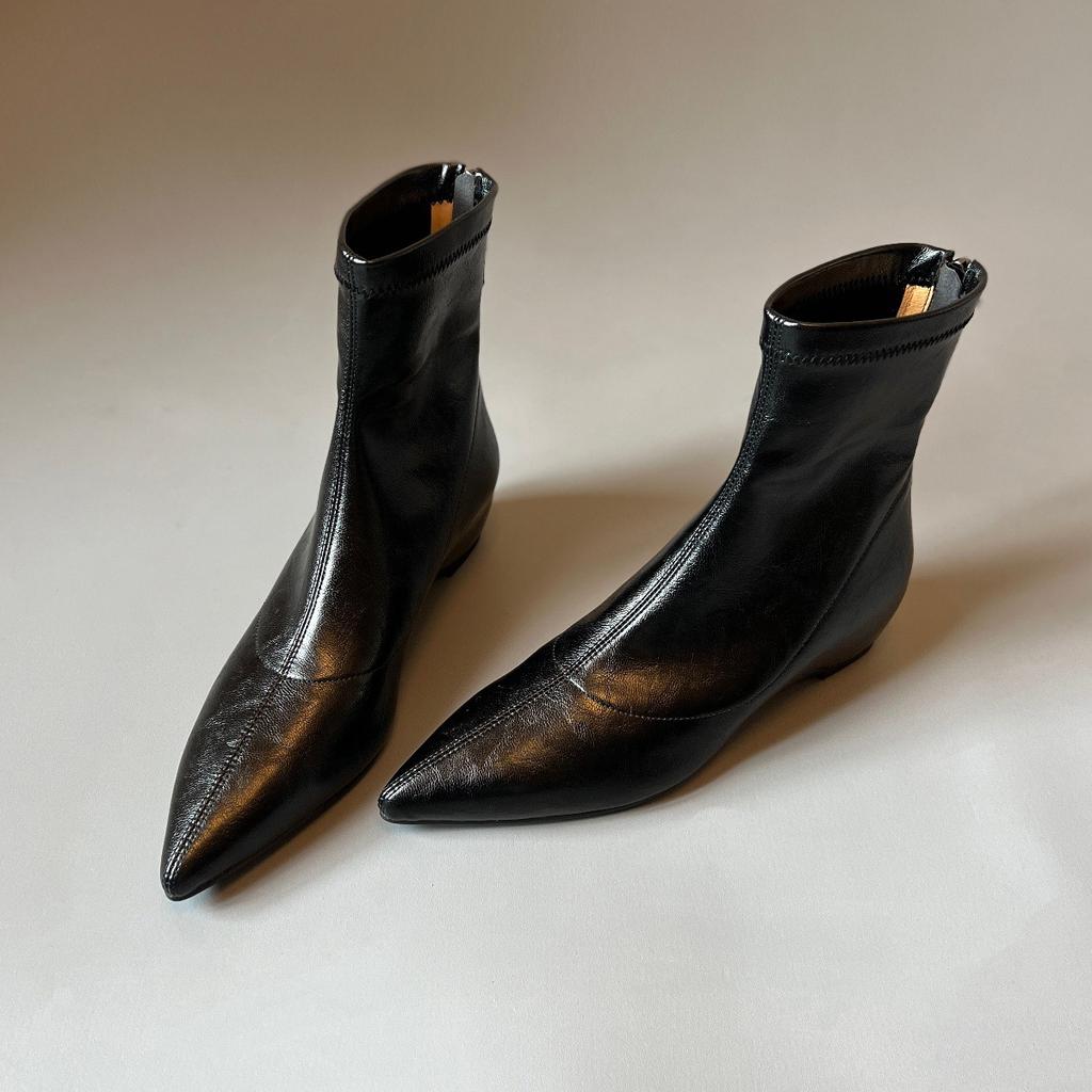 Retro Pointed-toe Insole Height-increasing Women's Shoes and Versatile Ankle Boots