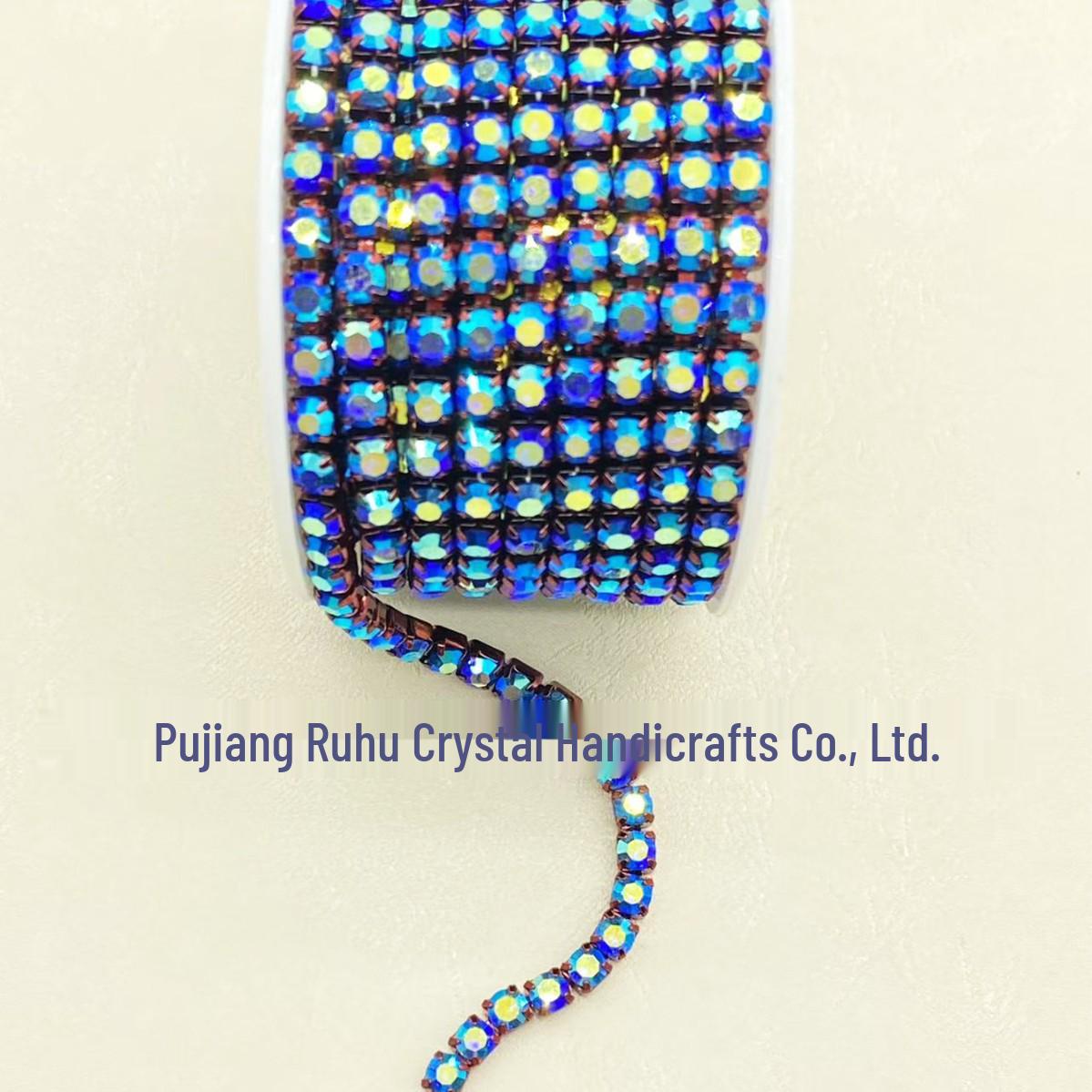 

Цепочка с блестящим краем цвета павлиний синий для DIY аксессуаров к одежде, обуви, головным уборам и сумкам (1 метр) павлин голубой