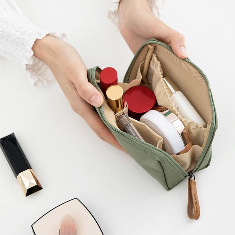 Travel Friendly Cosmetic Pouches With Multiple Compartments Waterproof Nylon Materials Portable Makeup Organizers