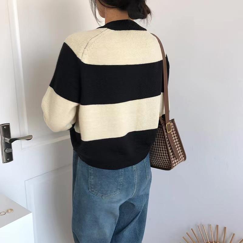 Autumn and Winter Fashion Loose Striped Knitted Cardigan Women's Casual Single-breasted Sweater Female