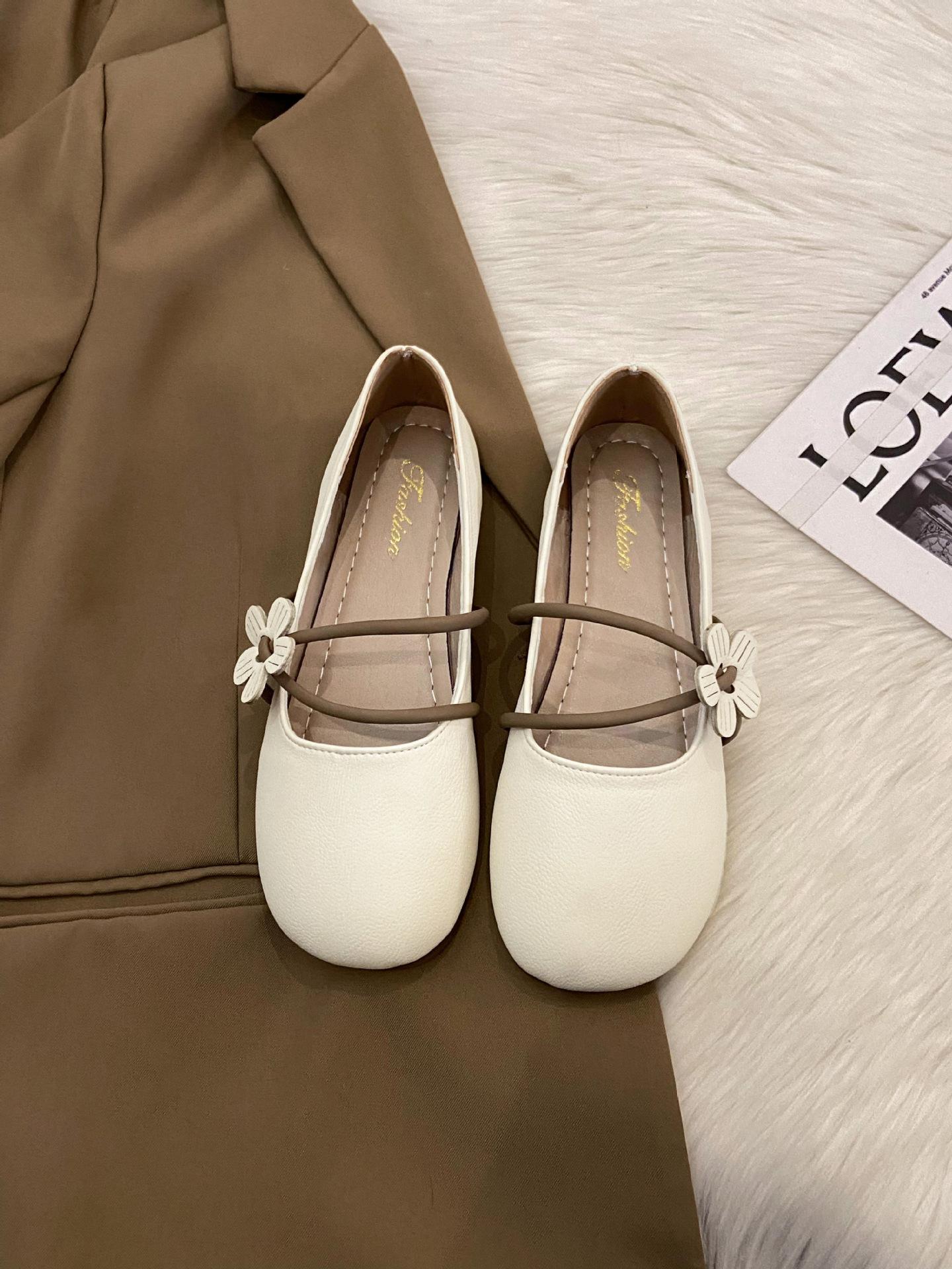 

Туфли Мэри Джейн на мягкой подошве с закругленным носком и плоской подошвой для женщин, новинка 2025 года, универсальная обувь для бабушек, туфли Doudou, одиночные туфли 35 бежевый