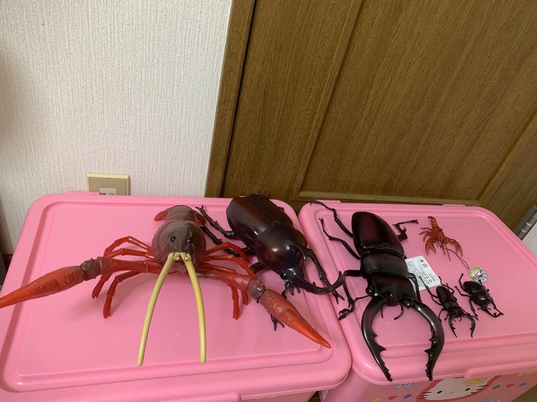 

[USED] Big insect figures: shrimp, beetles, etc.