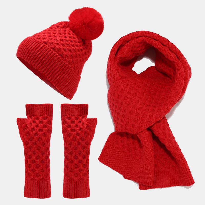 

Autumn and winter new solid color thickened wool hat scarf gloves three-piece set trendy fashion shopping warm suit