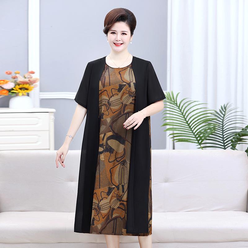 Elegant Plus Size Chiffon Patchwork Dress for Mature Women - Summer Short Sleeve, Stylish Two-Piece Look.