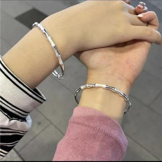 Exclusive New Simple Classic Bracelets in Store - Jewelry Street Stall Ornaments