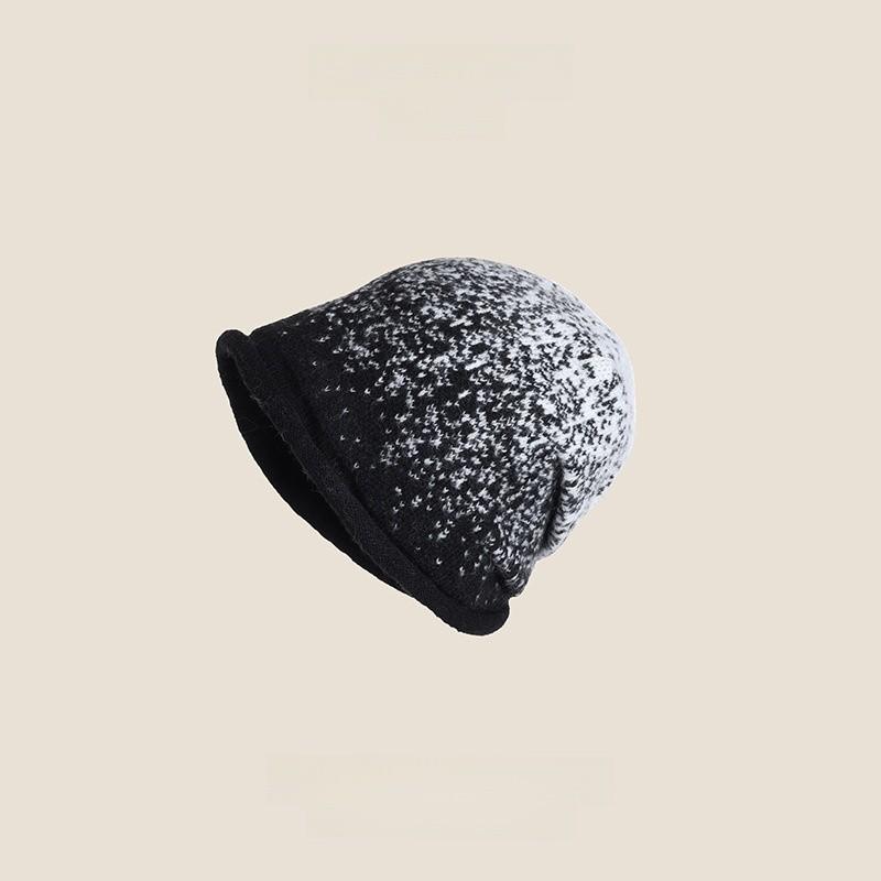 Winter Knit Beanie Hat For Women With Gradient Snowflake Pattern And Design