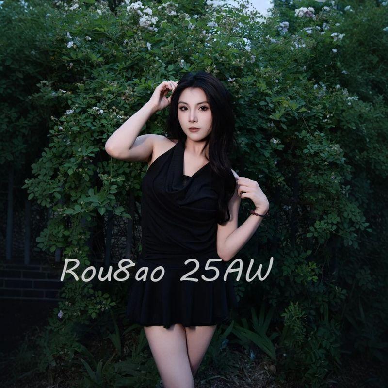

Rou8Ao Plus-Size Women s French-Style Faux Two-Piece Lace Dress, 2026 Spring/Summer, Waist-Cinching Halter Neck Short Dress Image color M