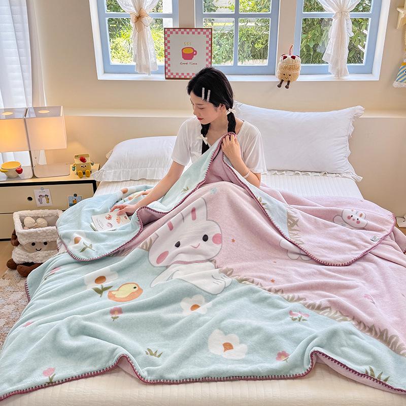 A-Class Plush Penguin Velvet Blanket - Double-Sided, Thickened, Imitation Cashmere Throw for Dorms and Shawls