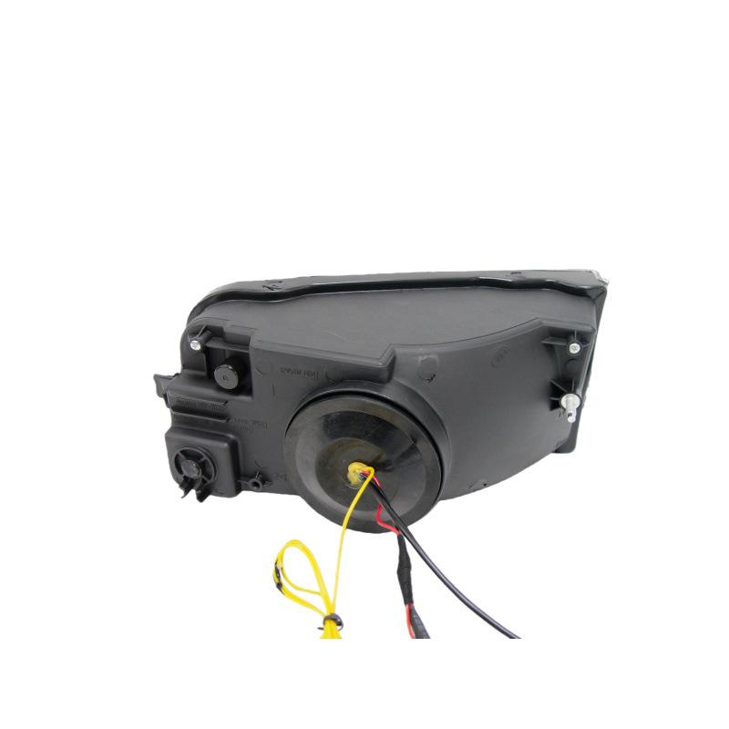 LED Fog, Daytime Running, and Turn Signal Lights for 2008-2011 Toyota Land Cruiser LC200