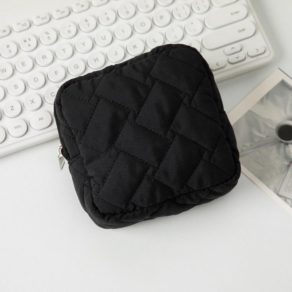 Heart Print Sanitary Napkins Storage Bag Feminine Period Pouch Portable Tampon Organizer Bag Mini Makeup Lipstick Storage Pouch